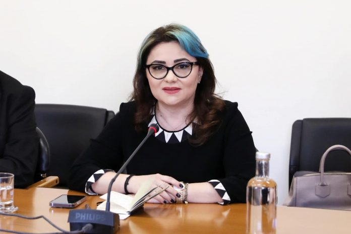 Cristina Trăilă, secretar general adjunct al Guvernului, audiată la sediul DNA Iași în legătură cu dosarul omului de afaceri Fănel Bogos privind intervenții la ANSVSA.