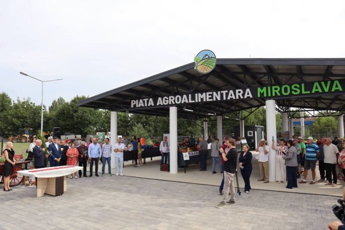 Ceremonia oficială de deschidere a proiectului piața Miroslava cu participarea cetățenilor