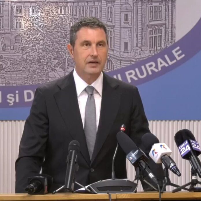 Ministrul interimar Tánczos Barna susține conferința de presă privind bilanțul la Ministerul Agriculturii și subvențiile APIA